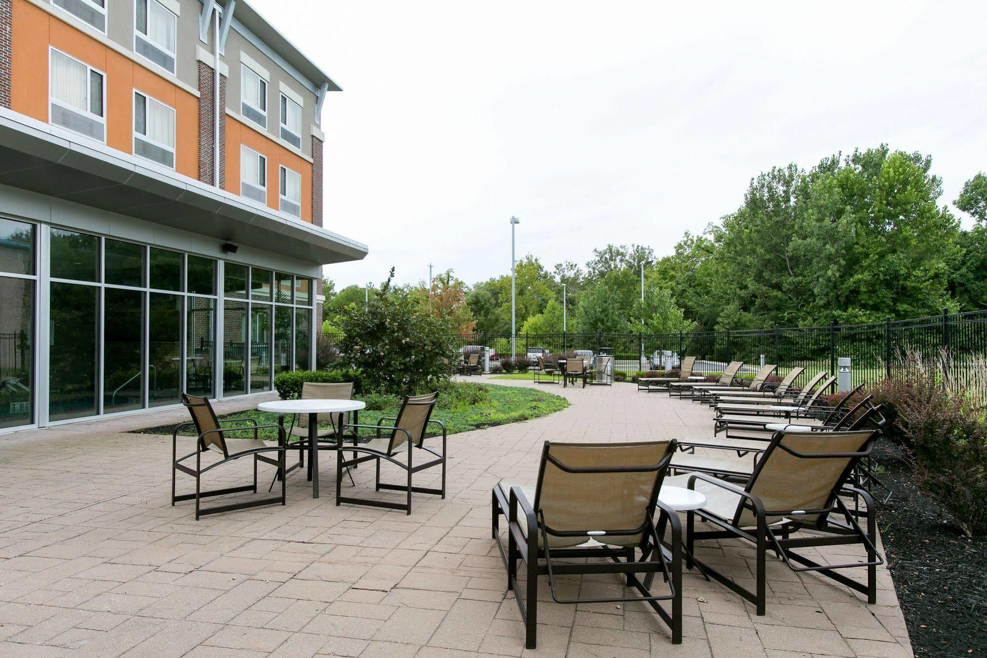 Springhill By Marriott Indianapolis Airport/plainfield 4*
