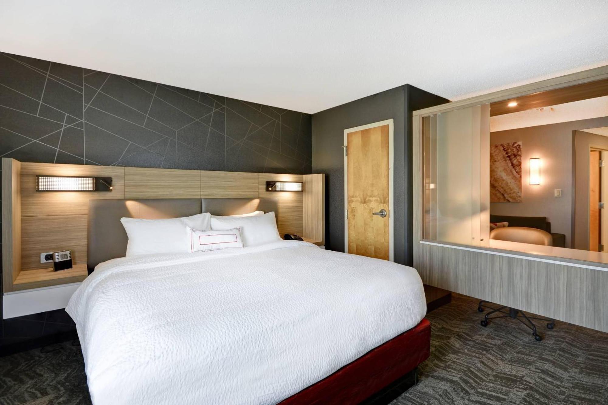 Springhill By Marriott Indianapolis Airport/plainfield Plainfield